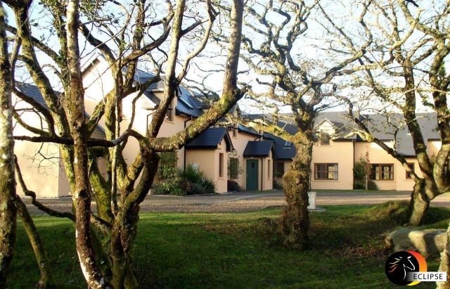 accommodation-exterior.jpg accommodation-exterior.jpg